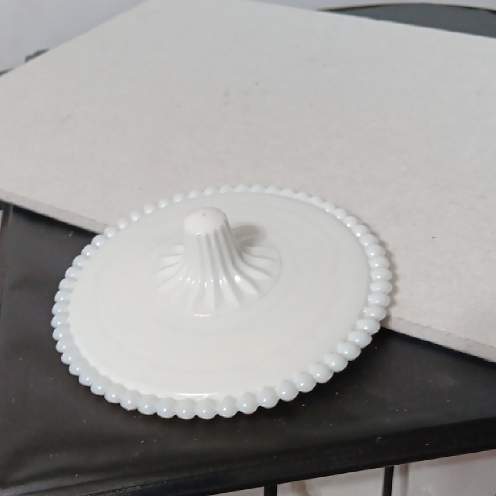 White Ceramic Lid with Beaded Edge